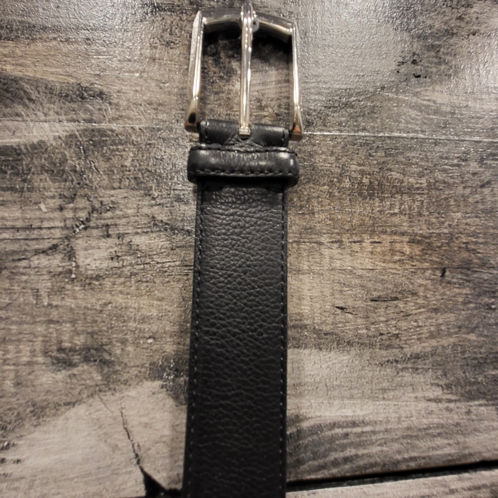 AUTHENTIC BRIONI PEBBLE LEATHER BELT